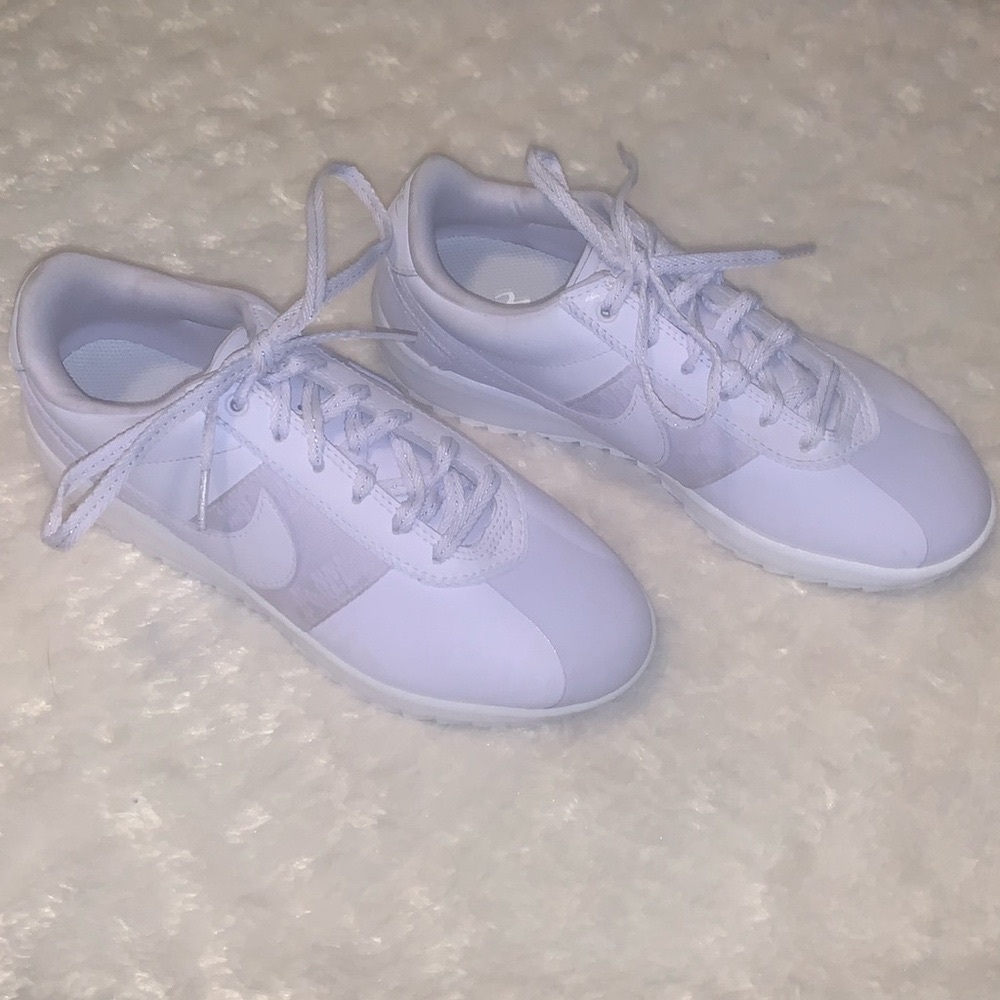 🎁Like New no box Nike Gray/white Leather Golf Tennis Shoes- US 5.5M / EU 36